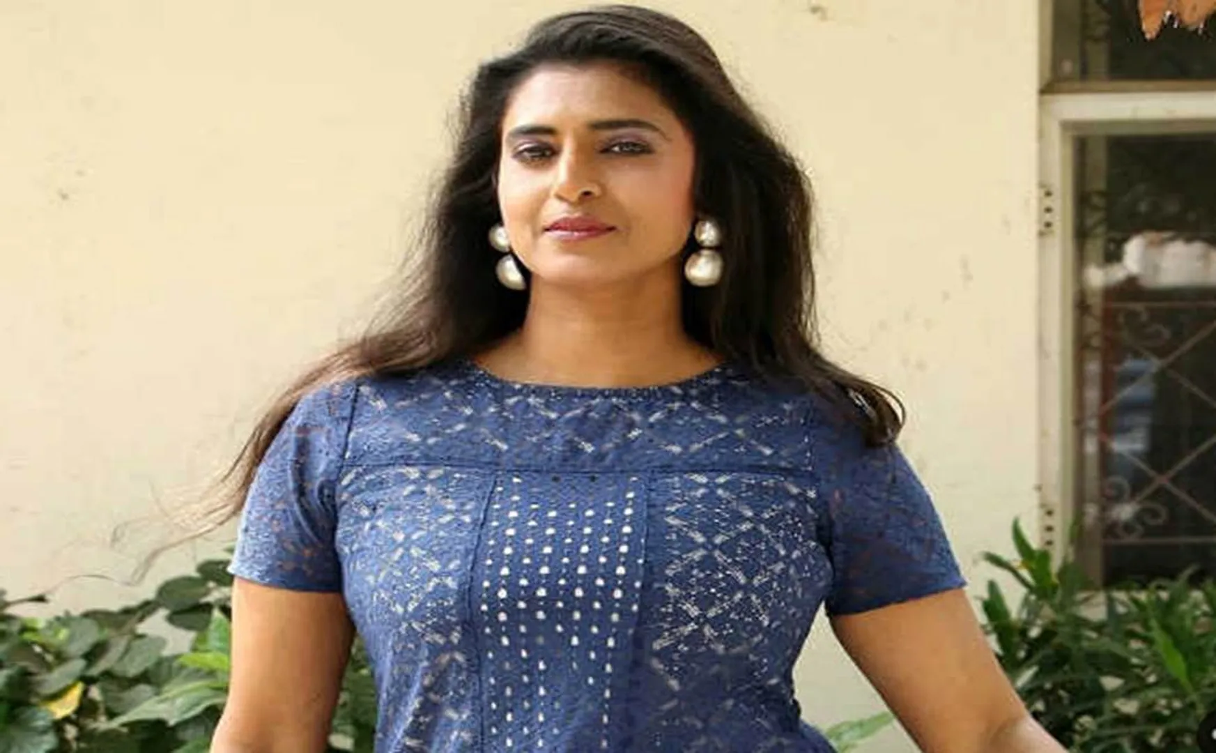    kasthuri meet meera mithun